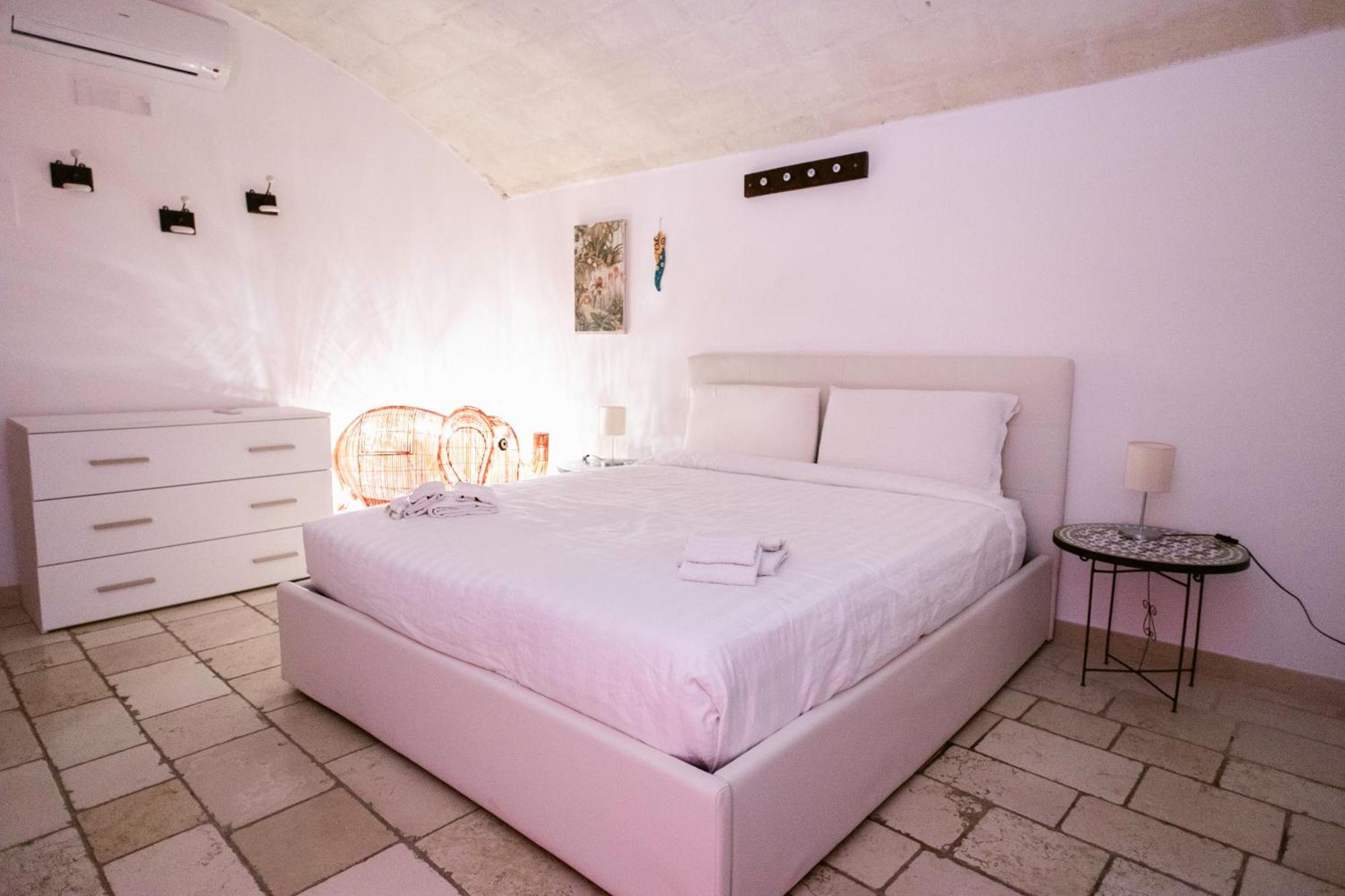 A Stare - Stone Apartment In The Historic Center - 몰페타 외부 사진